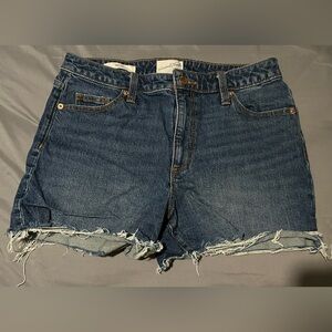 Universal Threads Women’s Denim Shorts, Size 28